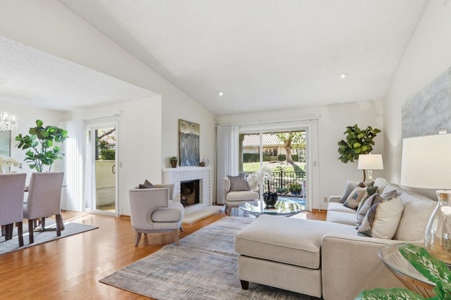 Detail Gallery Image 5 of 52 For 8076 Winery Ct, San Jose,  CA 95135 - 2 Beds | 2 Baths