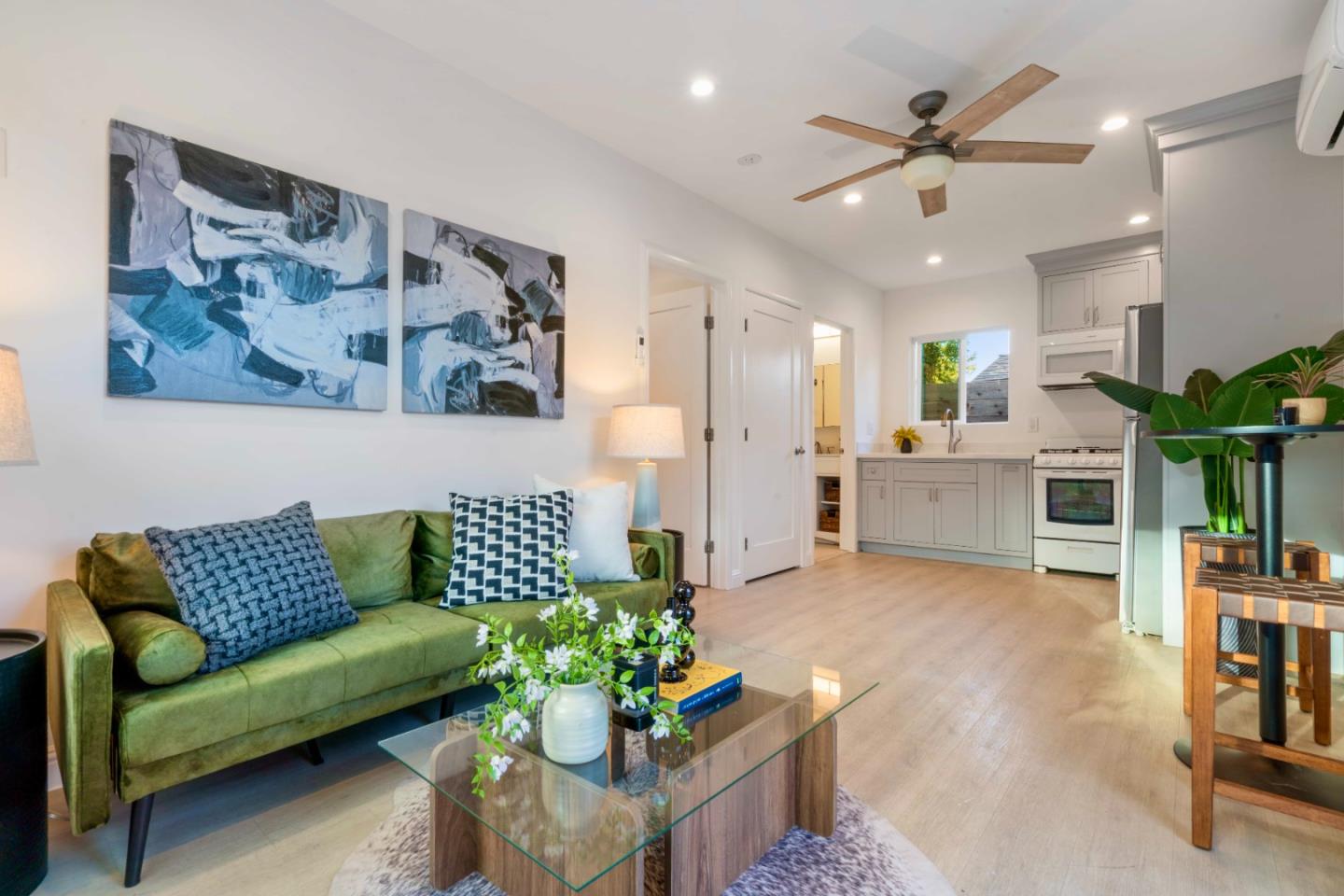 Detail Gallery Image 36 of 56 For 533 Robin Dr, Santa Clara,  CA 95050 - 4 Beds | 4 Baths