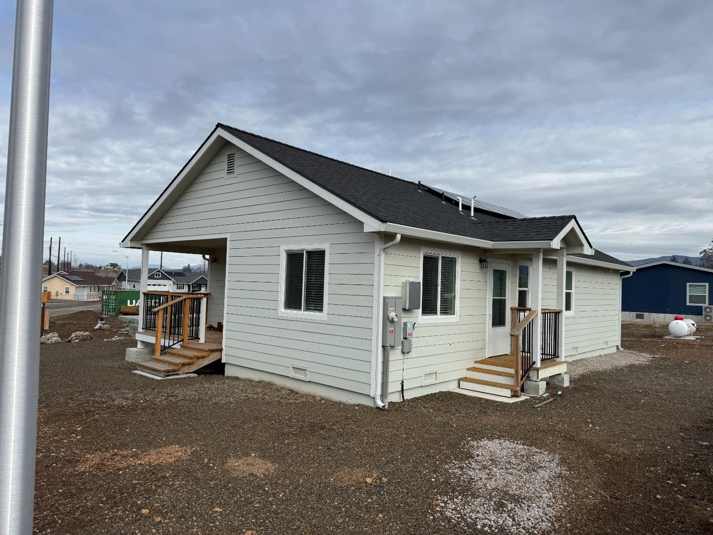 Detail Gallery Image 19 of 38 For 1523 Alameda Ave, Weed,  CA 96094 - 3 Beds | 2 Baths