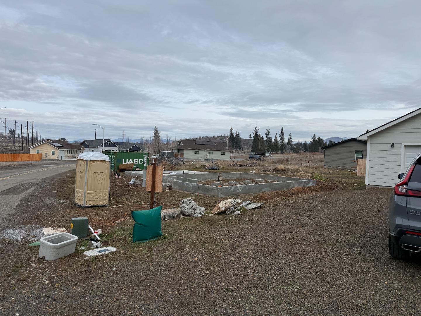 Detail Gallery Image 23 of 38 For 1523 Alameda Ave, Weed,  CA 96094 - 3 Beds | 2 Baths