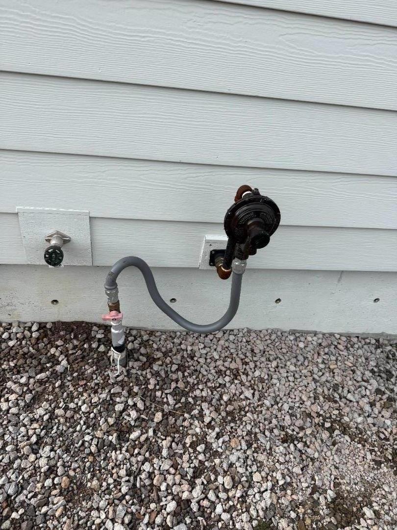 Detail Gallery Image 32 of 38 For 1523 Alameda Ave, Weed,  CA 96094 - 3 Beds | 2 Baths