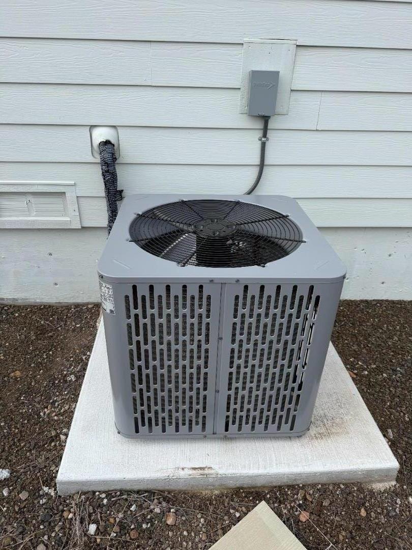 Detail Gallery Image 34 of 38 For 1523 Alameda Ave, Weed,  CA 96094 - 3 Beds | 2 Baths