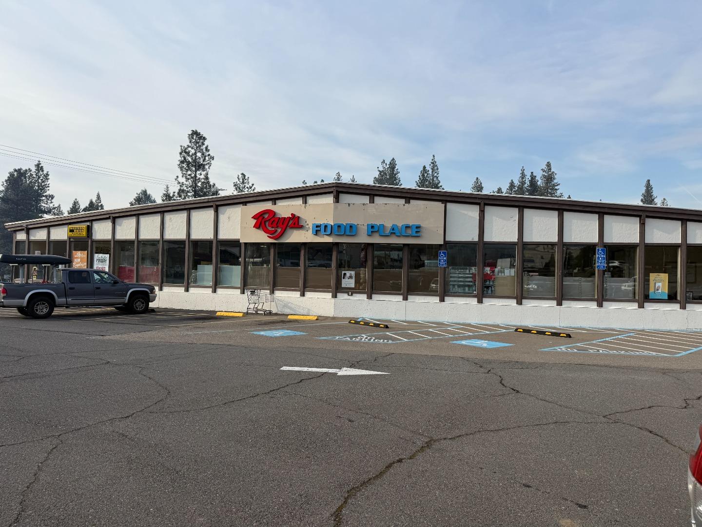 Detail Gallery Image 35 of 38 For 1523 Alameda Ave, Weed,  CA 96094 - 3 Beds | 2 Baths