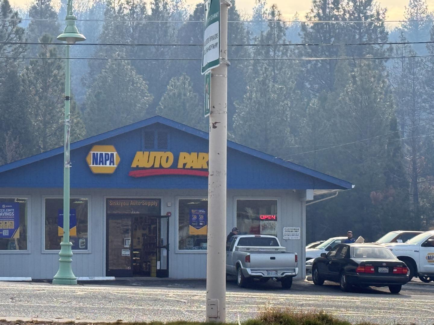 Detail Gallery Image 36 of 38 For 1523 Alameda Ave, Weed,  CA 96094 - 3 Beds | 2 Baths