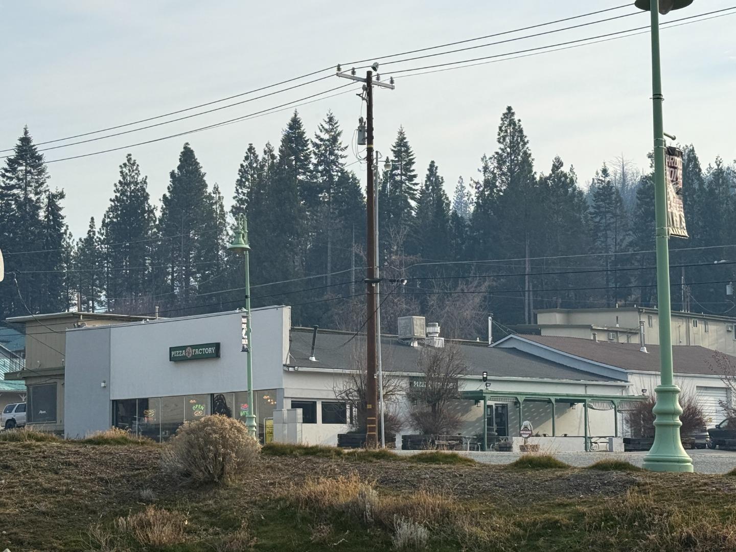 Detail Gallery Image 37 of 38 For 1523 Alameda Ave, Weed,  CA 96094 - 3 Beds | 2 Baths