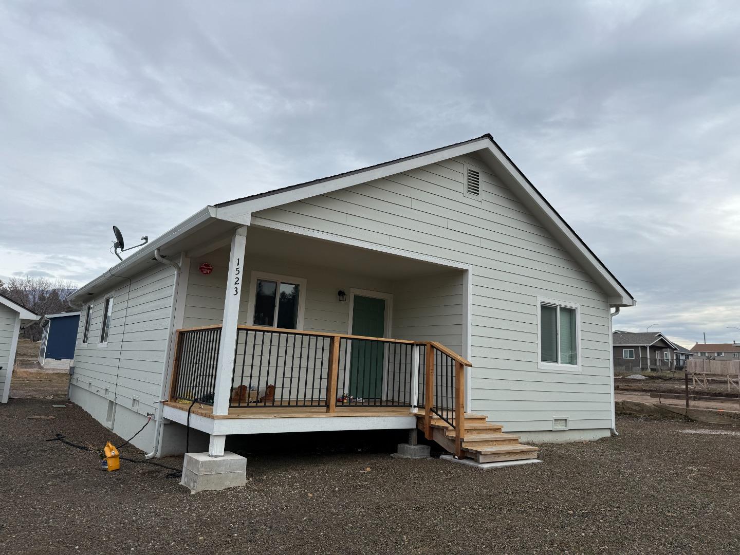 Detail Gallery Image 38 of 38 For 1523 Alameda Ave, Weed,  CA 96094 - 3 Beds | 2 Baths