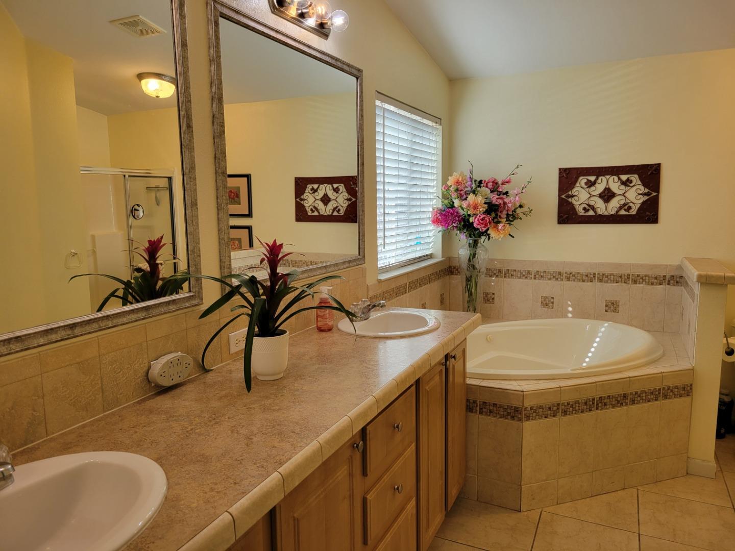 Detail Gallery Image 14 of 17 For 1220 Vienna Dr #464,  Sunnyvale,  CA 94089 - 3 Beds | 2 Baths