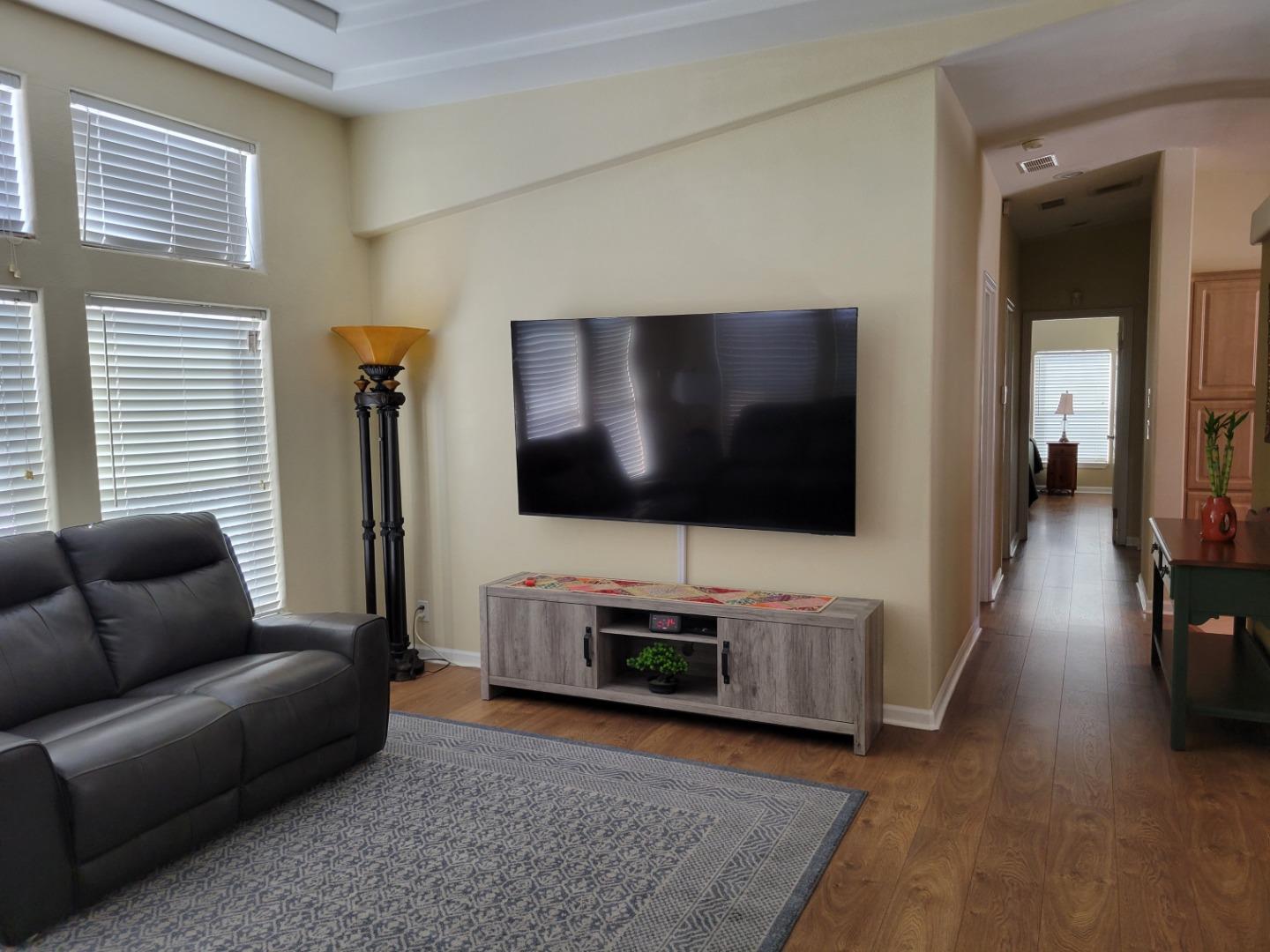 Detail Gallery Image 2 of 17 For 1220 Vienna Dr #464,  Sunnyvale,  CA 94089 - 3 Beds | 2 Baths