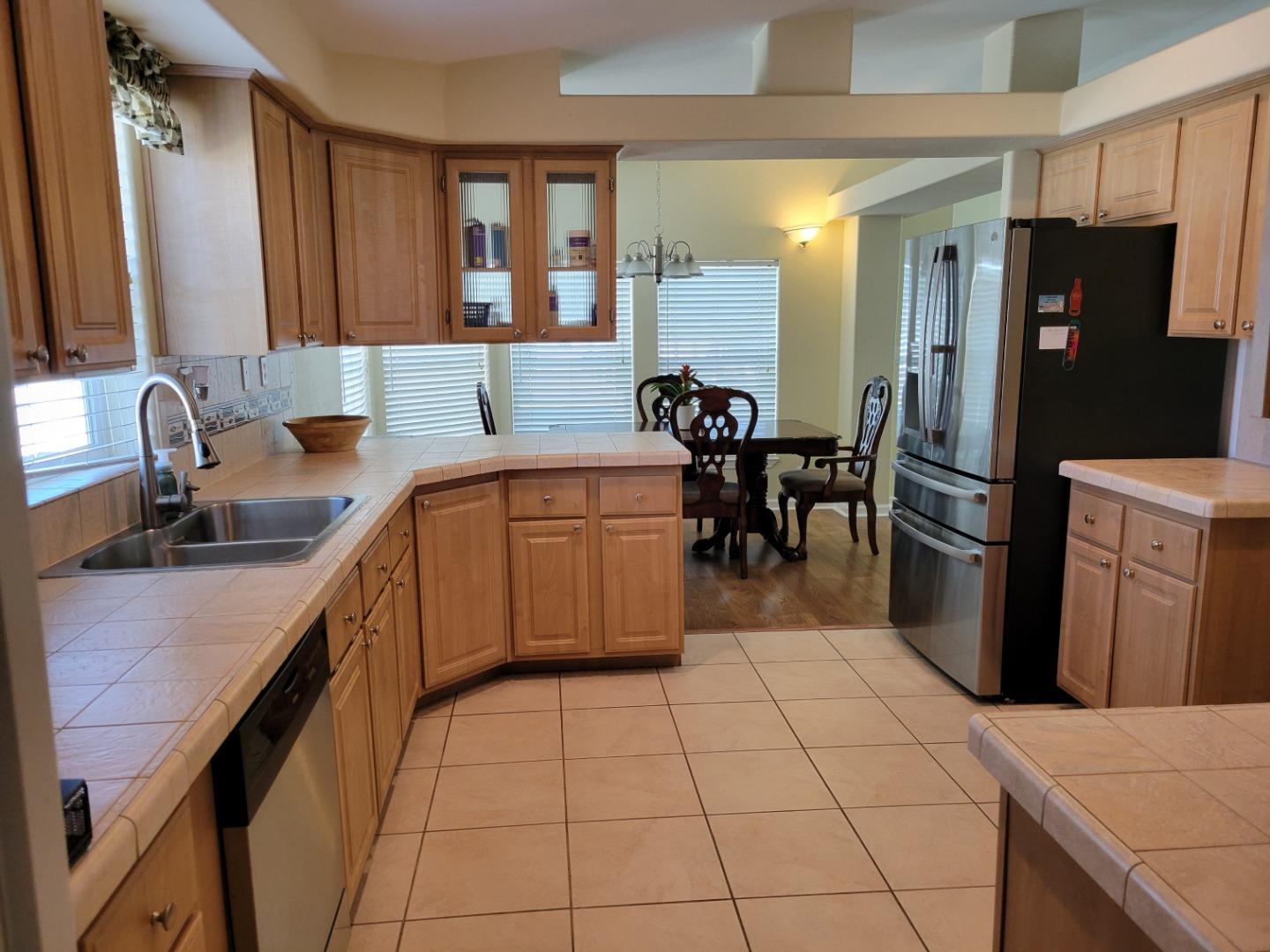 Detail Gallery Image 6 of 17 For 1220 Vienna Dr #464,  Sunnyvale,  CA 94089 - 3 Beds | 2 Baths