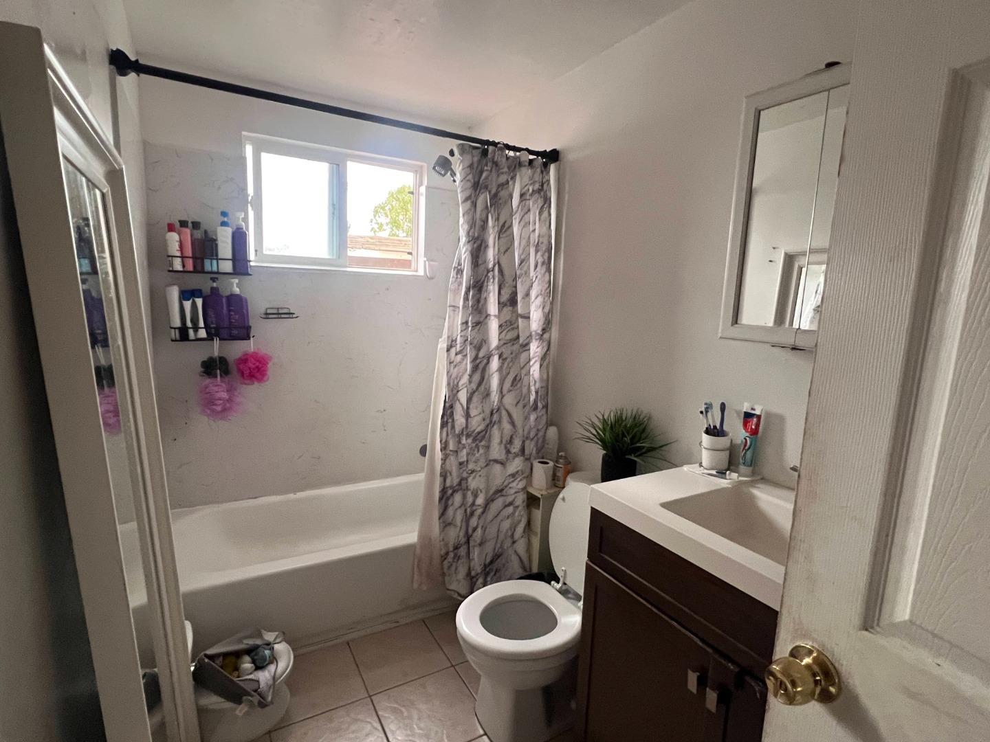 Detail Gallery Image 4 of 4 For 1104 Del Norte Ave, Menlo Park,  CA 94025 - – Beds | – Baths