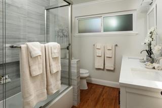 Detail Gallery Image 10 of 19 For 1015 Mallet Ct, Menlo Park,  CA 94025 - 2 Beds | 1/1 Baths