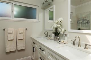 Detail Gallery Image 11 of 19 For 1015 Mallet Ct, Menlo Park,  CA 94025 - 2 Beds | 1/1 Baths
