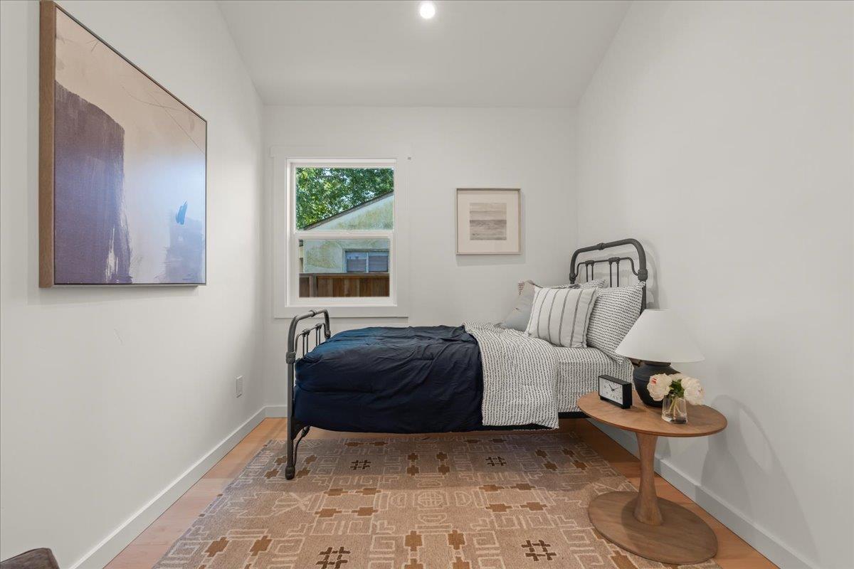 Detail Gallery Image 9 of 14 For 229 Coulson Ave, Santa Cruz,  CA 95060 - 2 Beds | 1 Baths