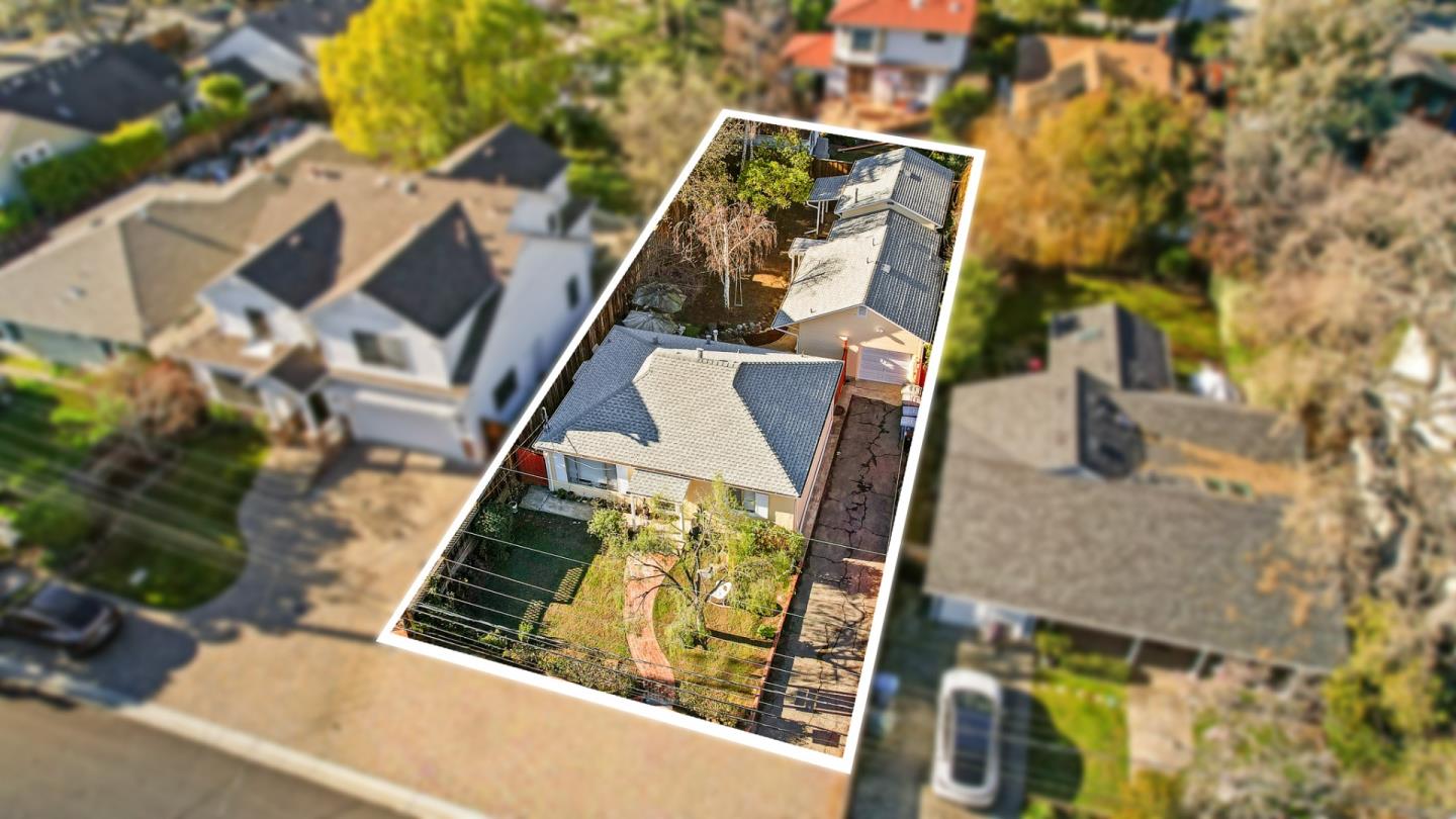 Detail Gallery Image 9 of 44 For 2066 Sterling Ave, Menlo Park,  CA 94025 - 3 Beds | 2 Baths