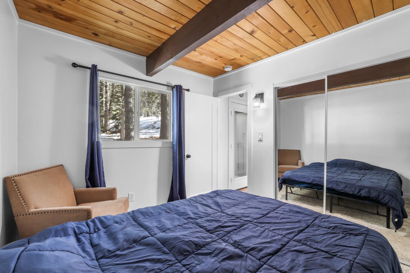 Detail Gallery Image 12 of 15 For 2161 Pinewood Dr, South Lake Tahoe,  CA 96150 - 3 Beds | 1 Baths