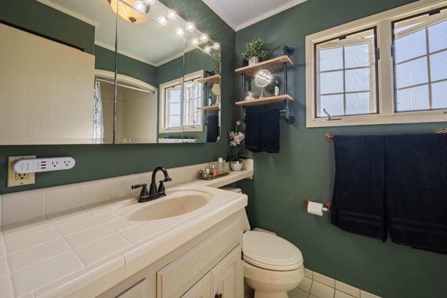 Detail Gallery Image 18 of 35 For 730 Lemos Ave, Salinas,  CA 93901 - 3 Beds | 2 Baths