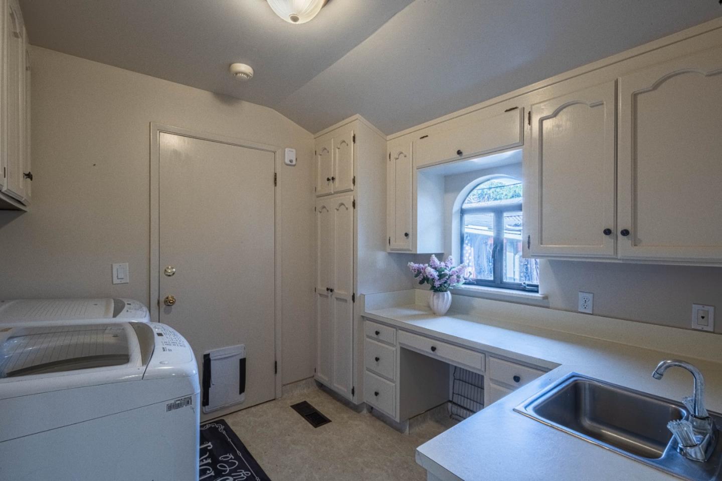 Detail Gallery Image 26 of 35 For 730 Lemos Ave, Salinas,  CA 93901 - 3 Beds | 2 Baths