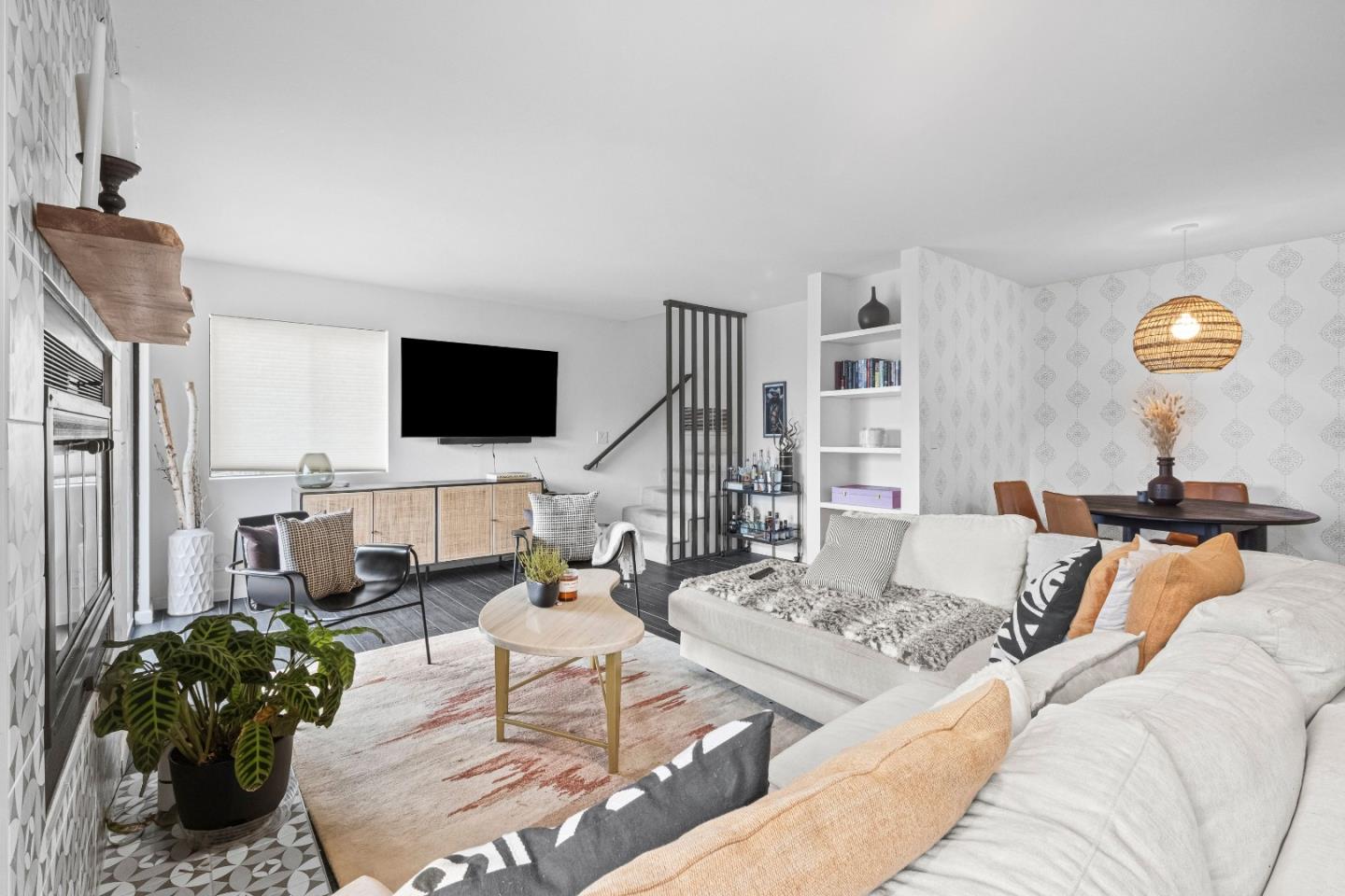 Detail Gallery Image 15 of 63 For 3320 Robinson Dr, Oakland,  CA 94602 - 2 Beds | 2/1 Baths