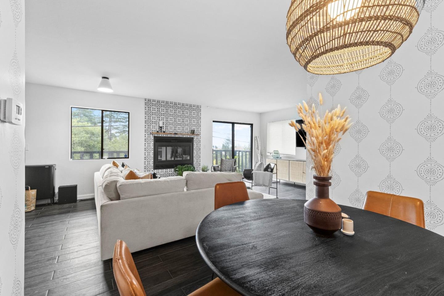 Detail Gallery Image 19 of 63 For 3320 Robinson Dr, Oakland,  CA 94602 - 2 Beds | 2/1 Baths