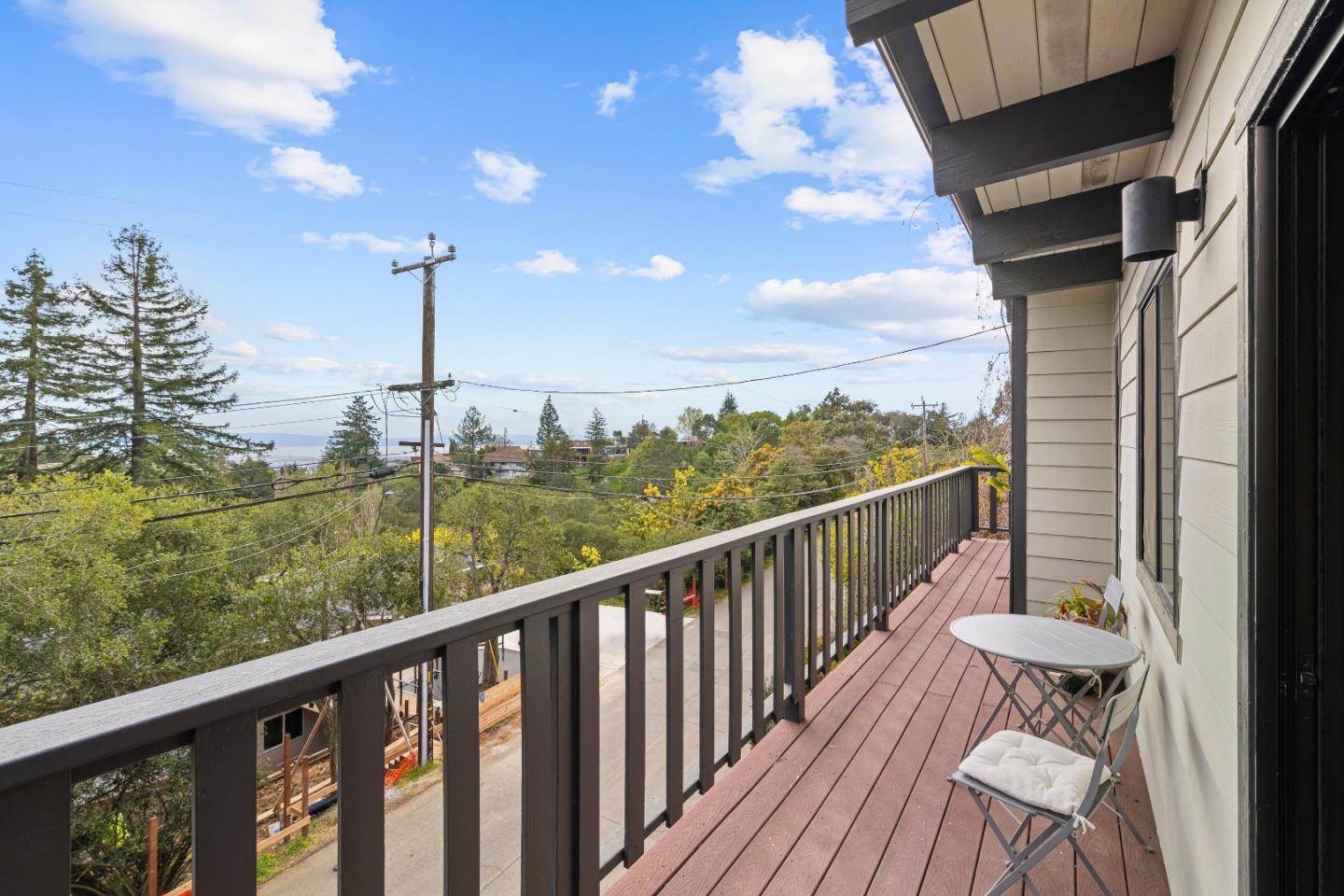 Detail Gallery Image 40 of 63 For 3320 Robinson Dr, Oakland,  CA 94602 - 2 Beds | 2/1 Baths