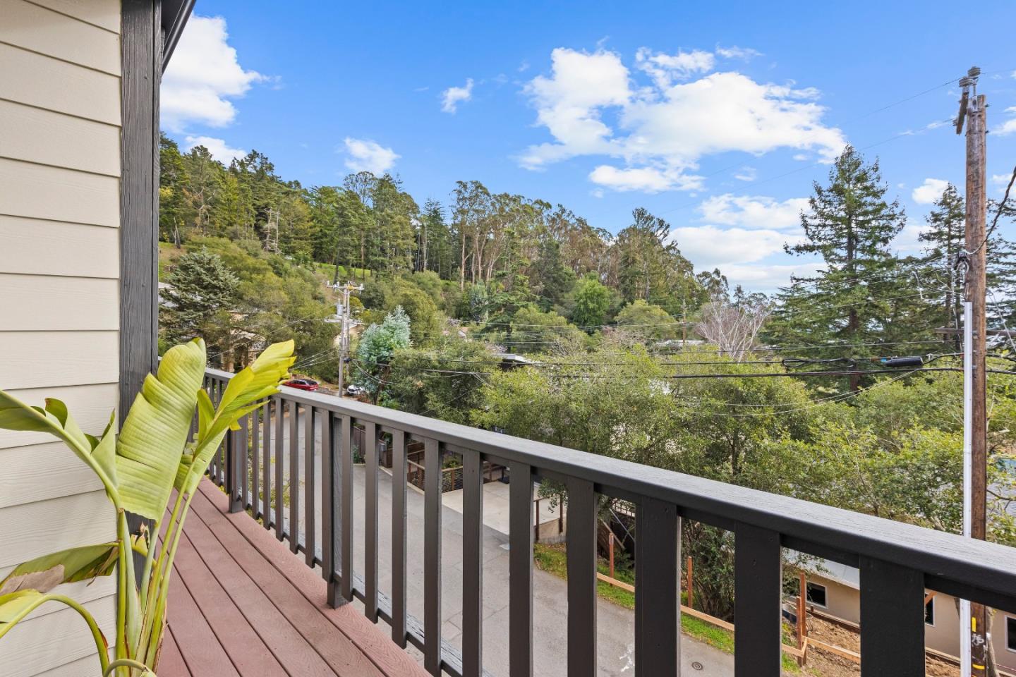 Detail Gallery Image 42 of 63 For 3320 Robinson Dr, Oakland,  CA 94602 - 2 Beds | 2/1 Baths