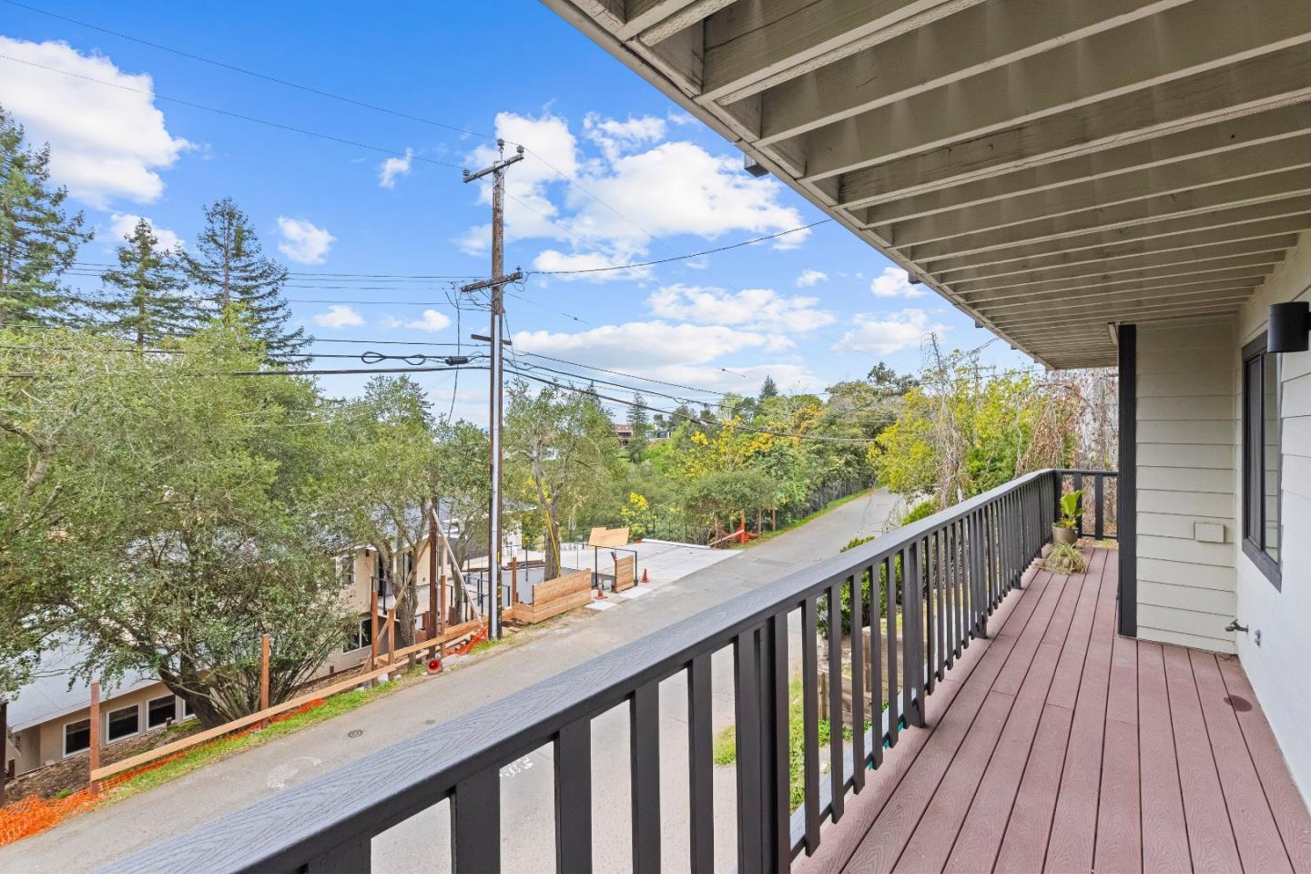 Detail Gallery Image 46 of 63 For 3320 Robinson Dr, Oakland,  CA 94602 - 2 Beds | 2/1 Baths