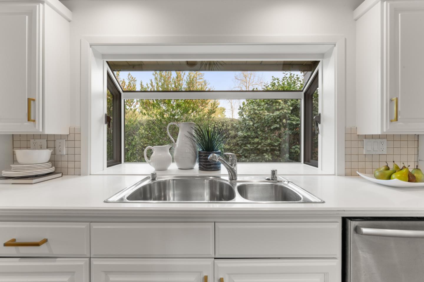 Detail Gallery Image 27 of 57 For 823 Sonoma Ter, Stanford,  CA 94305 - 3 Beds | 2 Baths