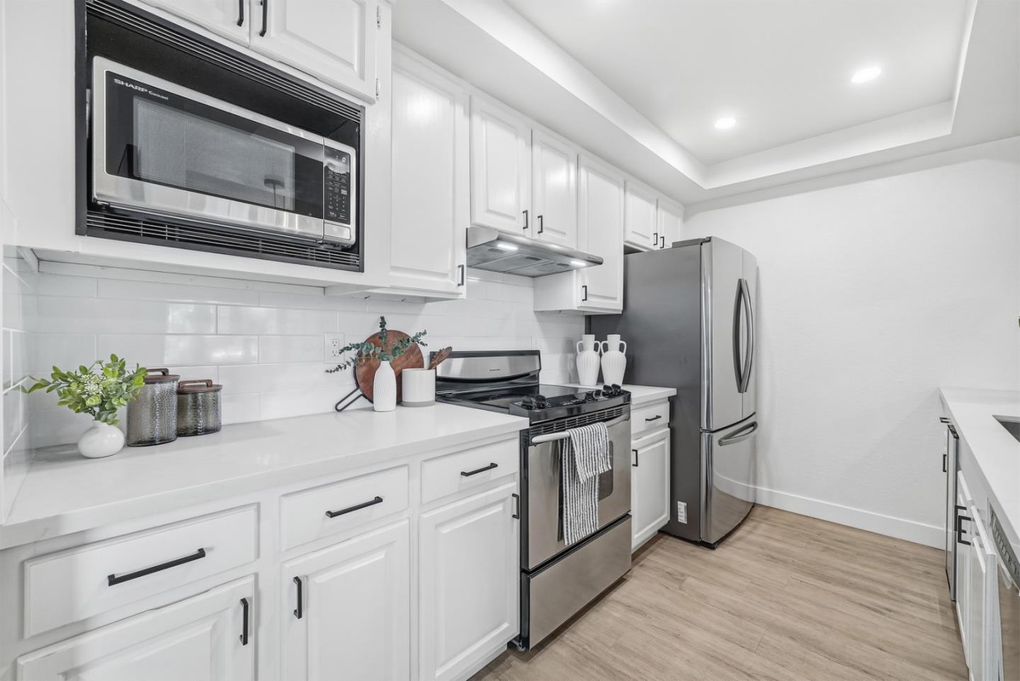 Detail Gallery Image 10 of 31 For 3705 Terstena Pl #201,  Santa Clara,  CA 95051 - 2 Beds | 2 Baths