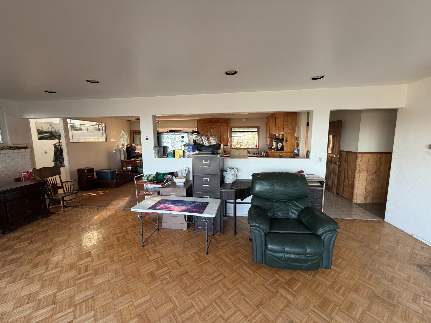 Detail Gallery Image 10 of 45 For 6078 Skyline Dr, El Sobrante,  CA 94803 - 3 Beds | 2 Baths