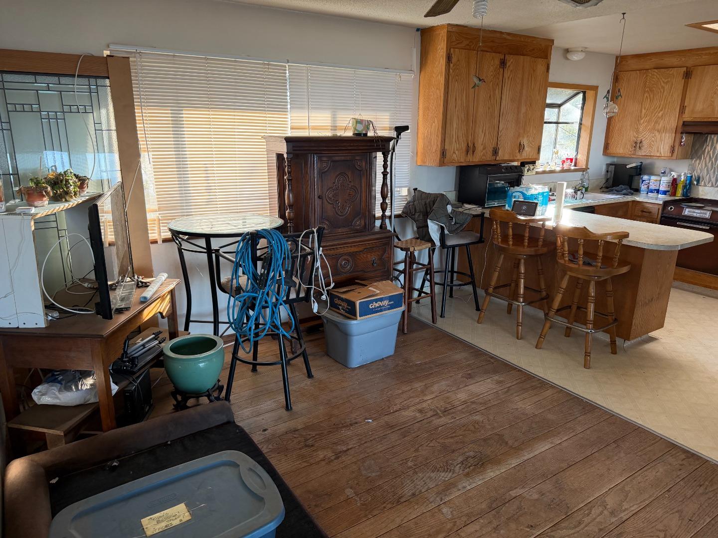 Detail Gallery Image 22 of 45 For 6078 Skyline Dr, El Sobrante,  CA 94803 - 3 Beds | 2 Baths