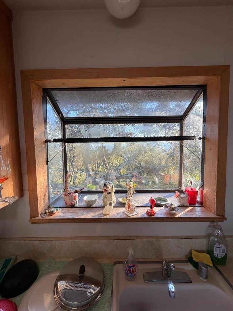 Detail Gallery Image 24 of 45 For 6078 Skyline Dr, El Sobrante,  CA 94803 - 3 Beds | 2 Baths