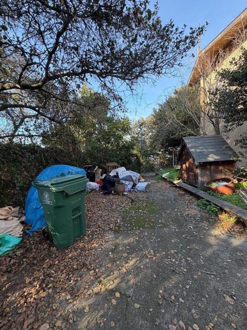 Detail Gallery Image 3 of 45 For 6078 Skyline Dr, El Sobrante,  CA 94803 - 3 Beds | 2 Baths