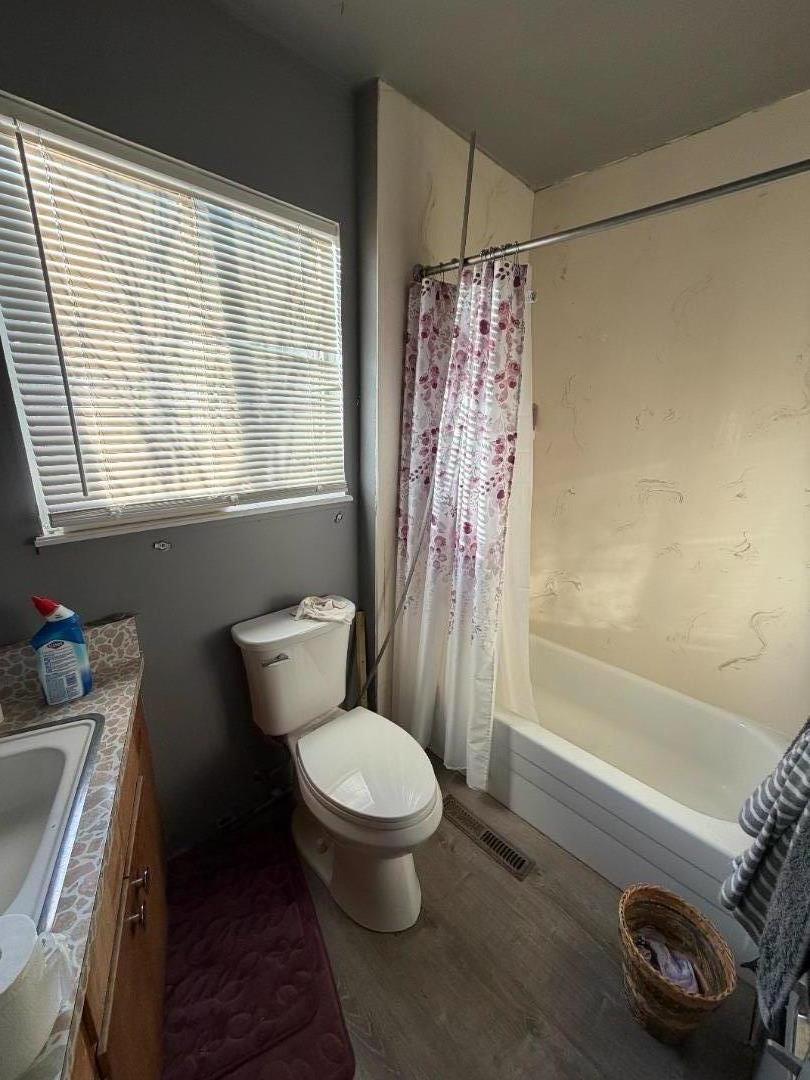 Detail Gallery Image 32 of 45 For 6078 Skyline Dr, El Sobrante,  CA 94803 - 3 Beds | 2 Baths