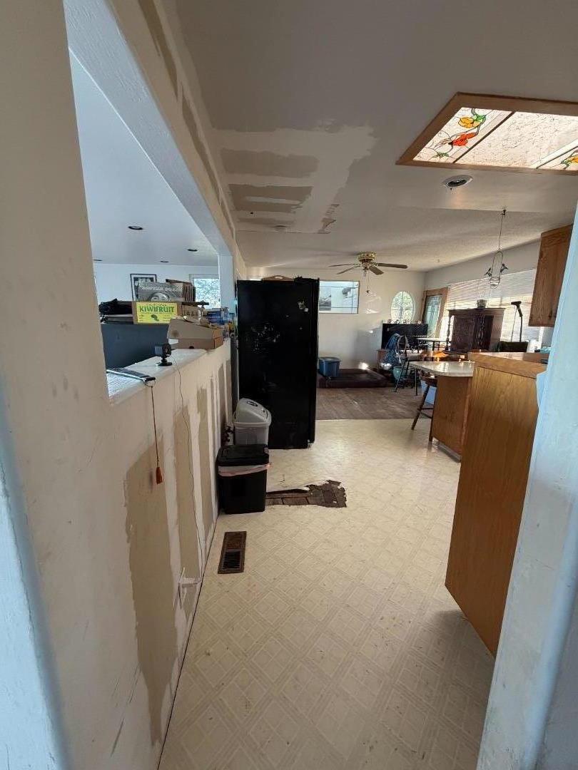 Detail Gallery Image 7 of 45 For 6078 Skyline Dr, El Sobrante,  CA 94803 - 3 Beds | 2 Baths