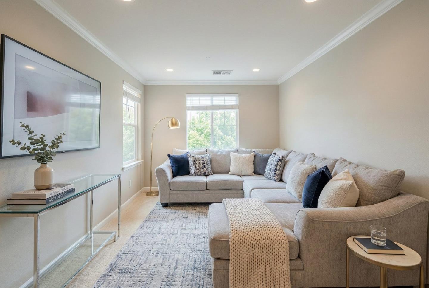 Detail Gallery Image 13 of 31 For 225 Montevina Way, Hayward,  CA 94545 - 3 Beds | 2/1 Baths