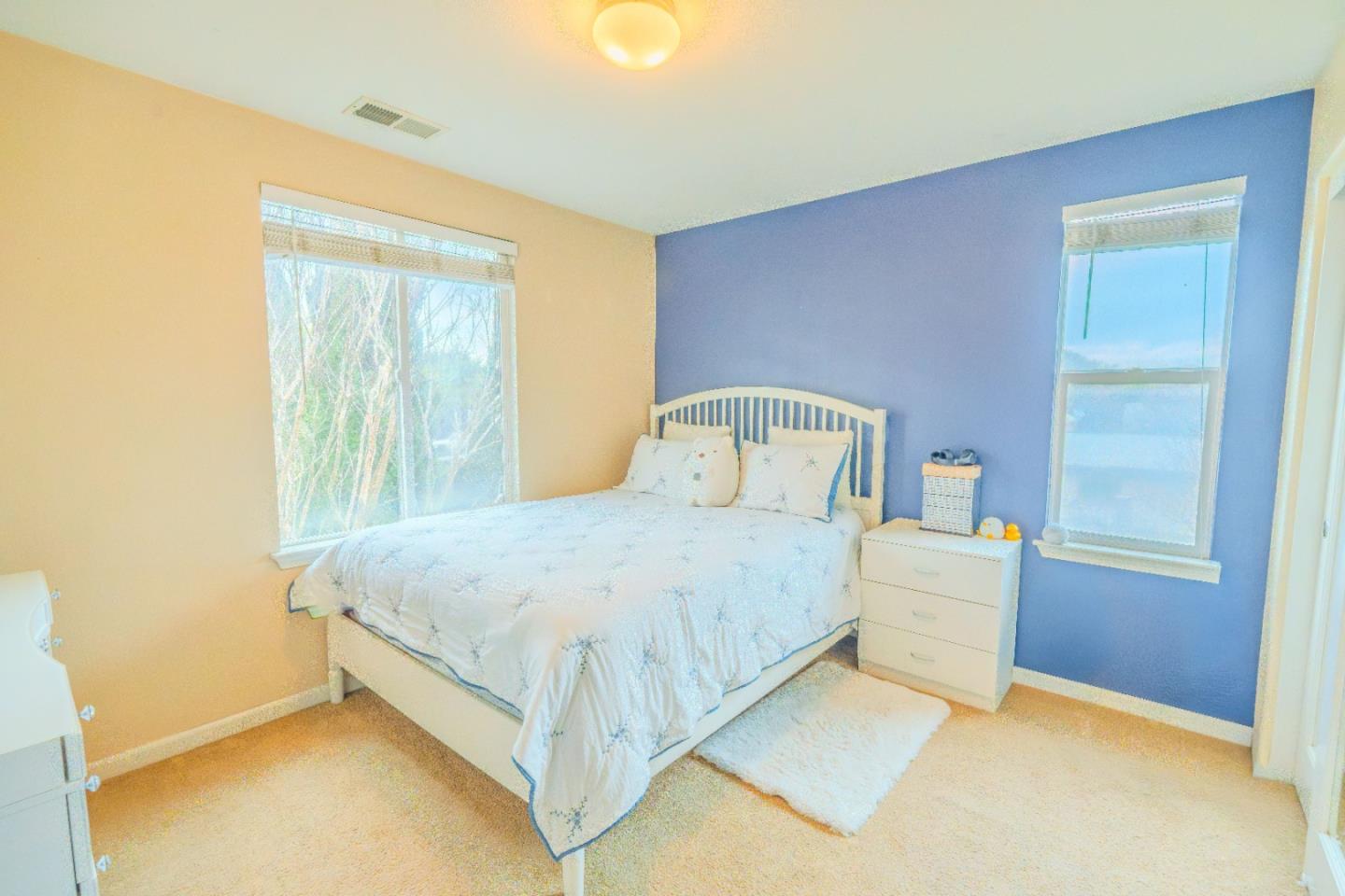 Detail Gallery Image 16 of 31 For 225 Montevina Way, Hayward,  CA 94545 - 3 Beds | 2/1 Baths