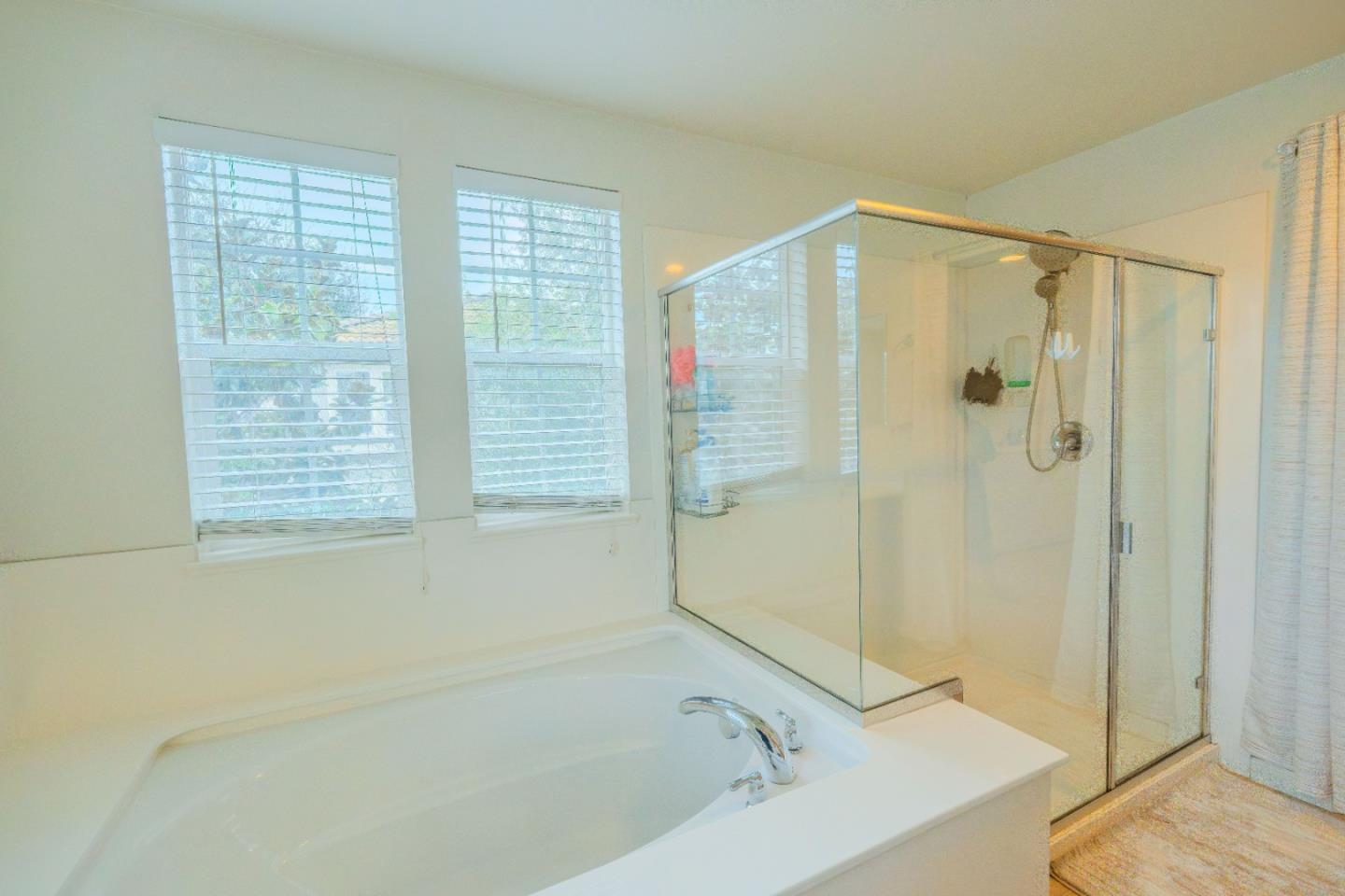 Detail Gallery Image 22 of 31 For 225 Montevina Way, Hayward,  CA 94545 - 3 Beds | 2/1 Baths
