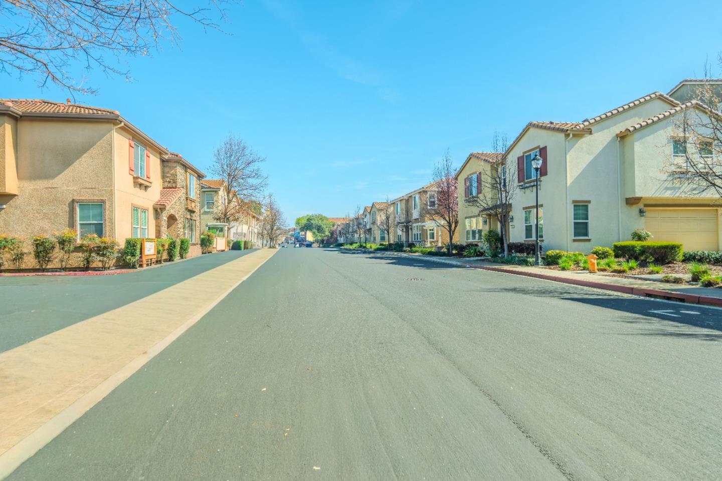 Detail Gallery Image 27 of 31 For 225 Montevina Way, Hayward,  CA 94545 - 3 Beds | 2/1 Baths