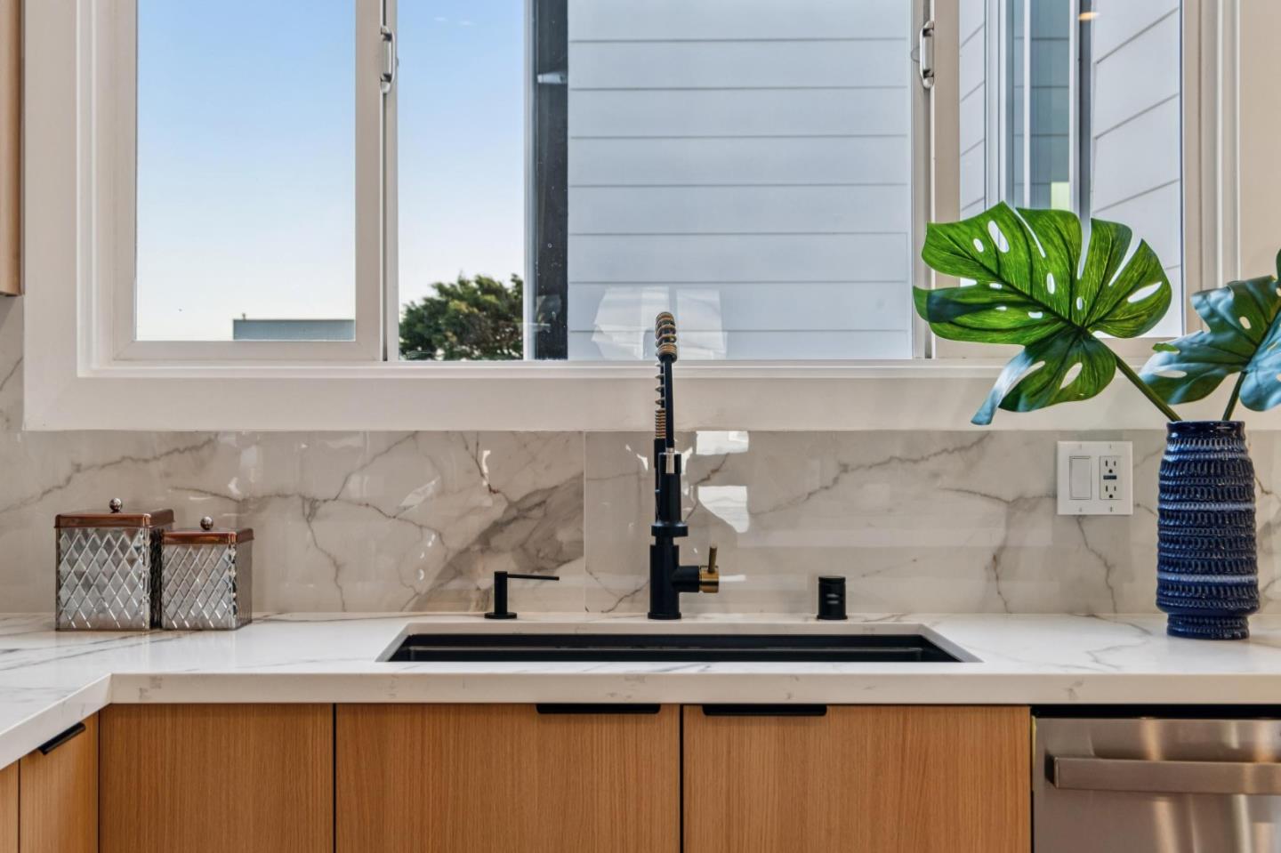 Detail Gallery Image 28 of 73 For 4329 Pacheco St, San Francisco,  CA 94116 - 4 Beds | 4 Baths