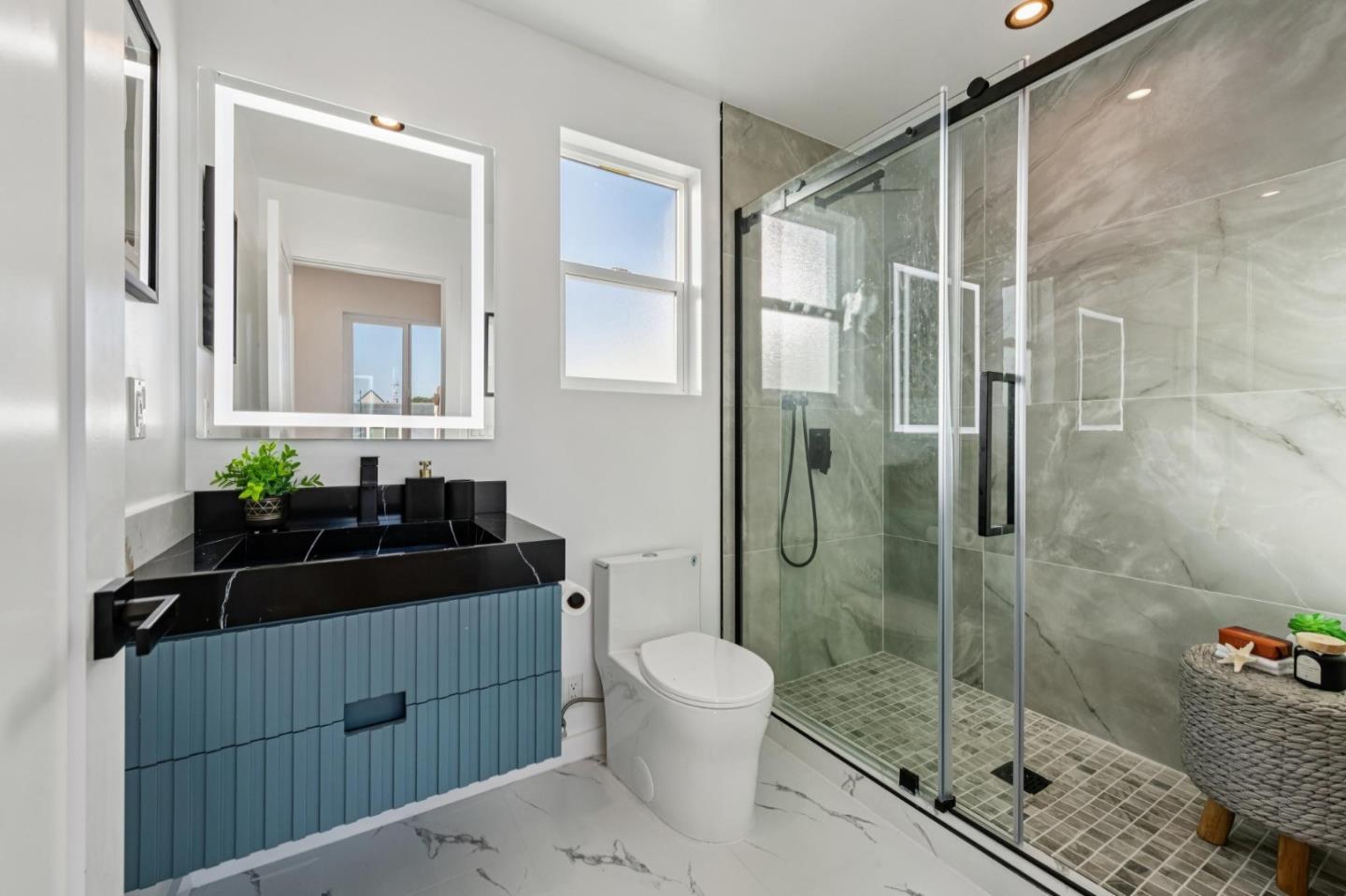 Detail Gallery Image 57 of 73 For 4329 Pacheco St, San Francisco,  CA 94116 - 4 Beds | 4 Baths