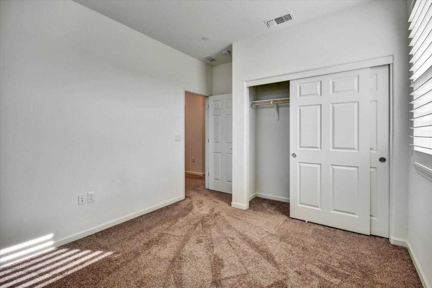 Detail Gallery Image 26 of 34 For 2160 Fuchsia Dr, Hollister,  CA 95023 - 4 Beds | 3 Baths