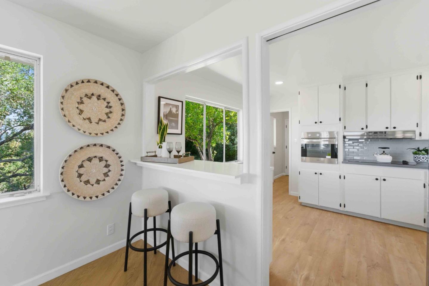 Detail Gallery Image 10 of 30 For 15245 Francis Oaks Way, Los Gatos,  CA 95032 - 2 Beds | 1/1 Baths