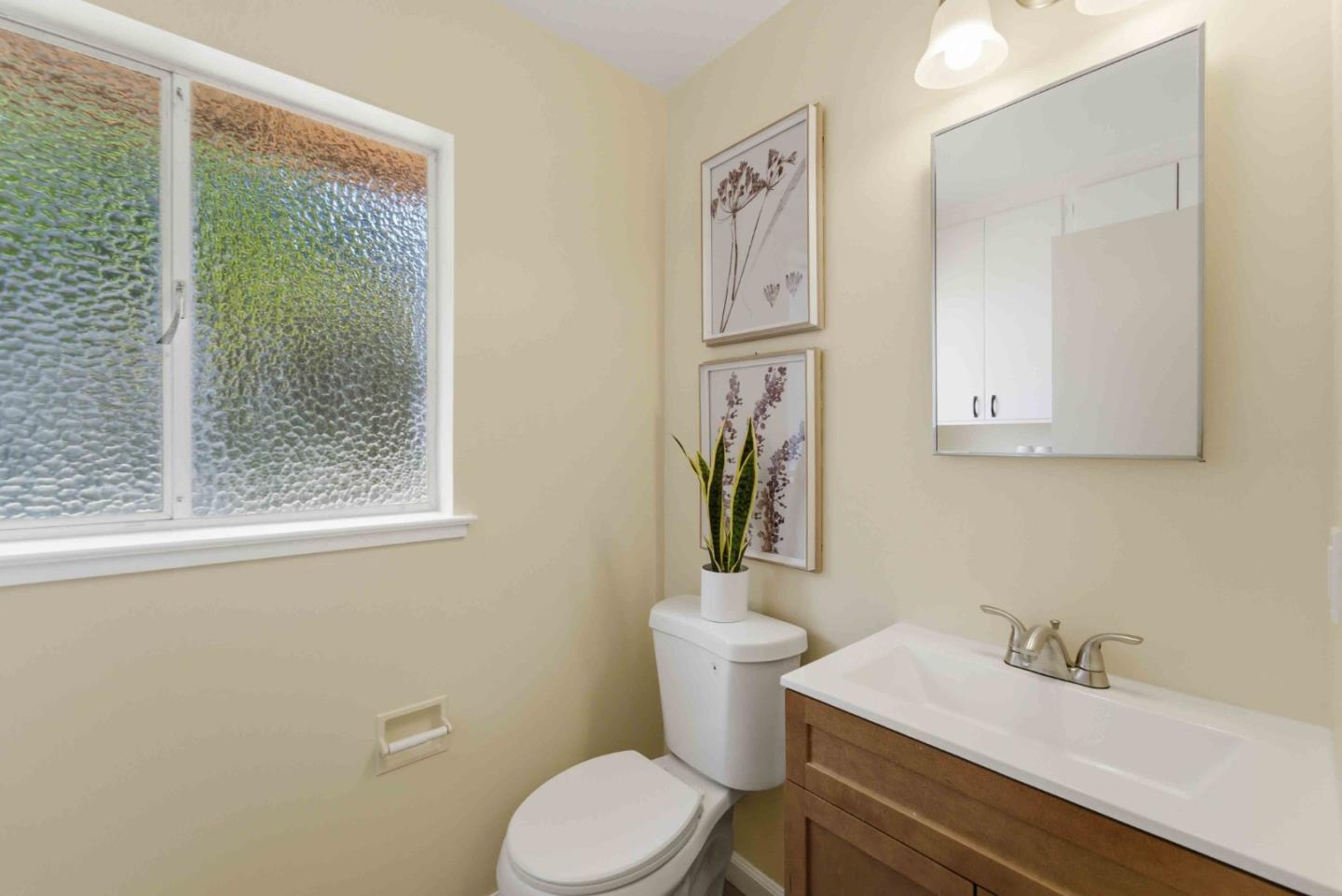 Detail Gallery Image 20 of 30 For 15245 Francis Oaks Way, Los Gatos,  CA 95032 - 2 Beds | 1/1 Baths