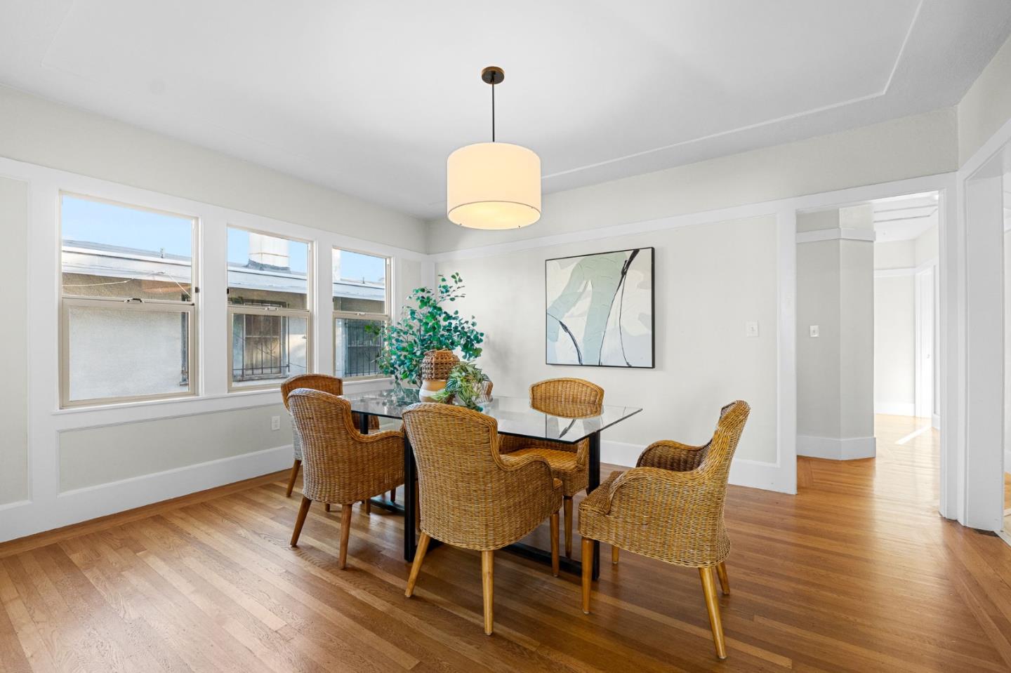 Detail Gallery Image 12 of 35 For 807 Brooklyn Ave, Oakland,  CA 94606 - 3 Beds | 1 Baths