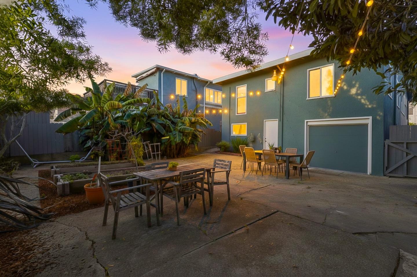 Detail Gallery Image 28 of 35 For 807 Brooklyn Ave, Oakland,  CA 94606 - 3 Beds | 1 Baths