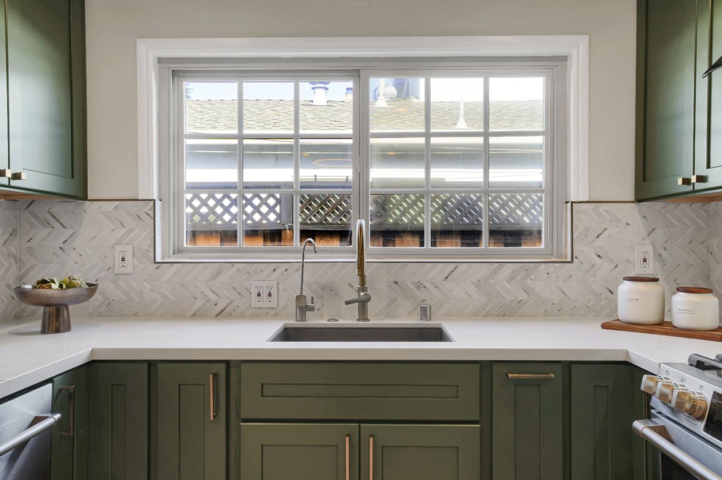 Detail Gallery Image 14 of 38 For 848 Corlista Dr, San Jose,  CA 95128 - 3 Beds | 2/1 Baths