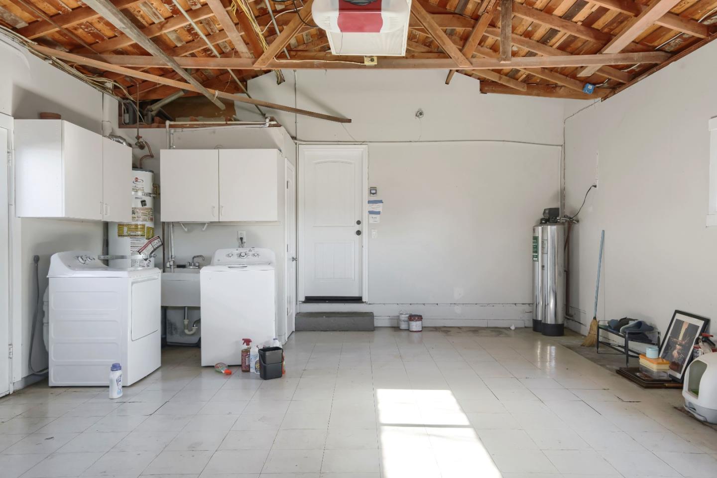 Detail Gallery Image 31 of 38 For 848 Corlista Dr, San Jose,  CA 95128 - 3 Beds | 2/1 Baths