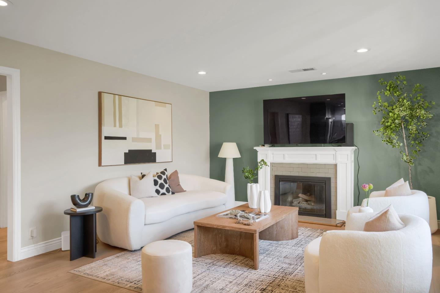 Detail Gallery Image 5 of 38 For 848 Corlista Dr, San Jose,  CA 95128 - 3 Beds | 2/1 Baths