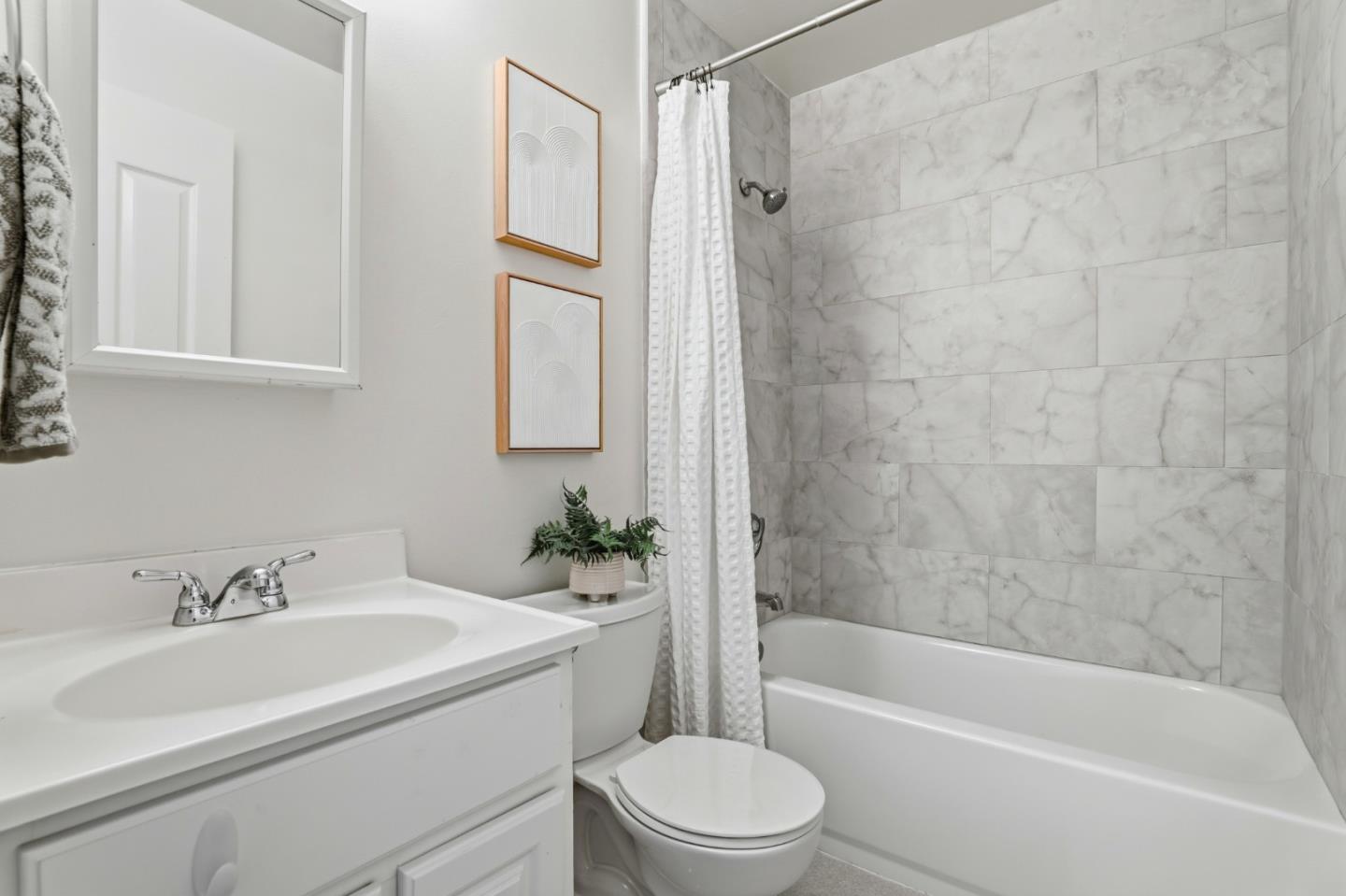 Detail Gallery Image 22 of 67 For 3027 Kaiser Dr #D,  Santa Clara,  CA 95051 - 3 Beds | 2/1 Baths