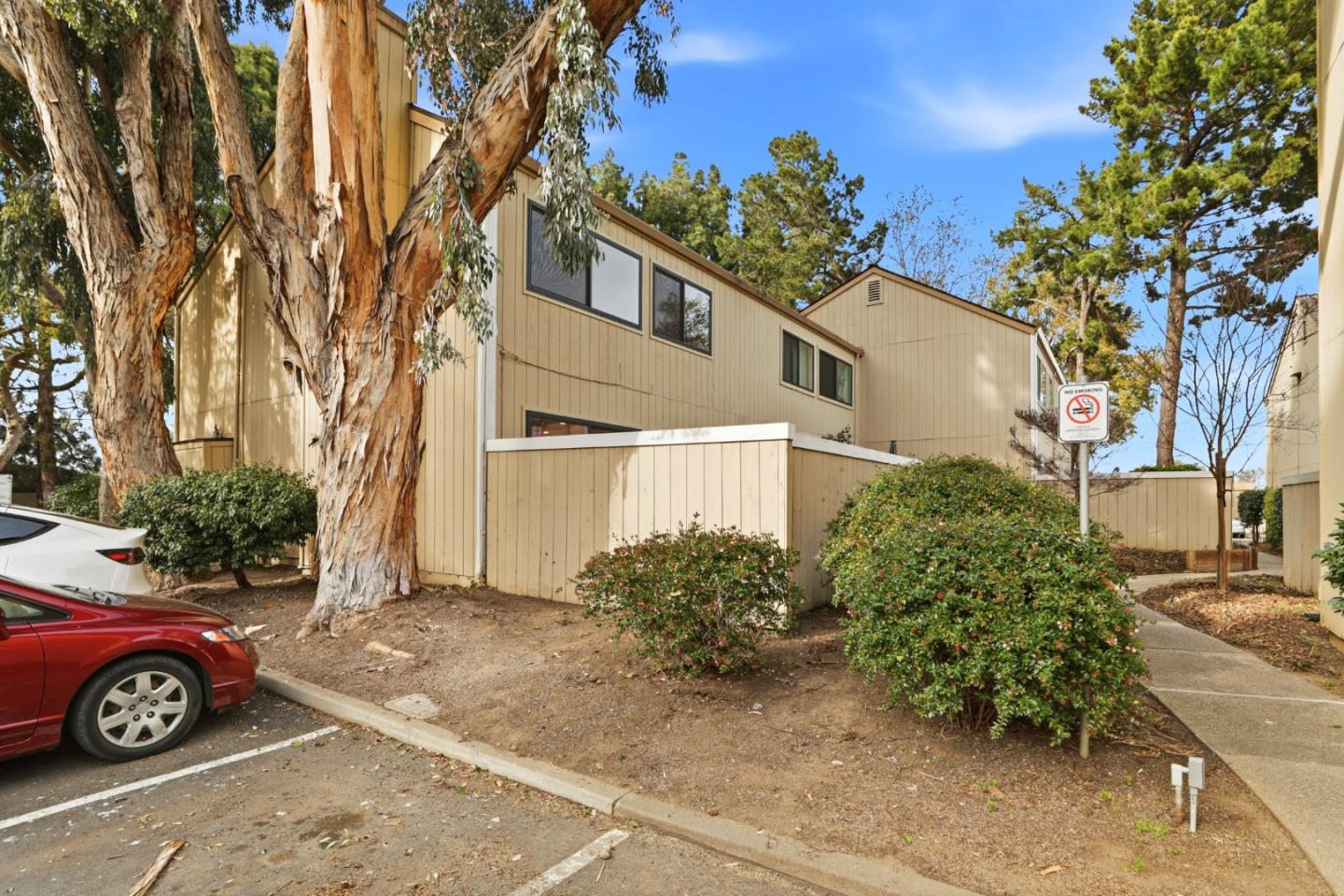 Detail Gallery Image 29 of 67 For 3027 Kaiser Dr #D,  Santa Clara,  CA 95051 - 3 Beds | 2/1 Baths